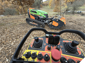 G�pi sz�rz�z�s �s z�ldter�let karbantart�s, professzion�lis g�pi boz�tirt�s