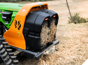 G�pi sz�rz�z�s �s z�ldter�let karbantart�s, professzion�lis g�pi boz�tirt�s